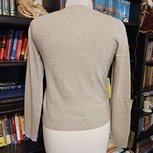 J Crew 100% Cashmere Cardigan - Picture 4 of 5